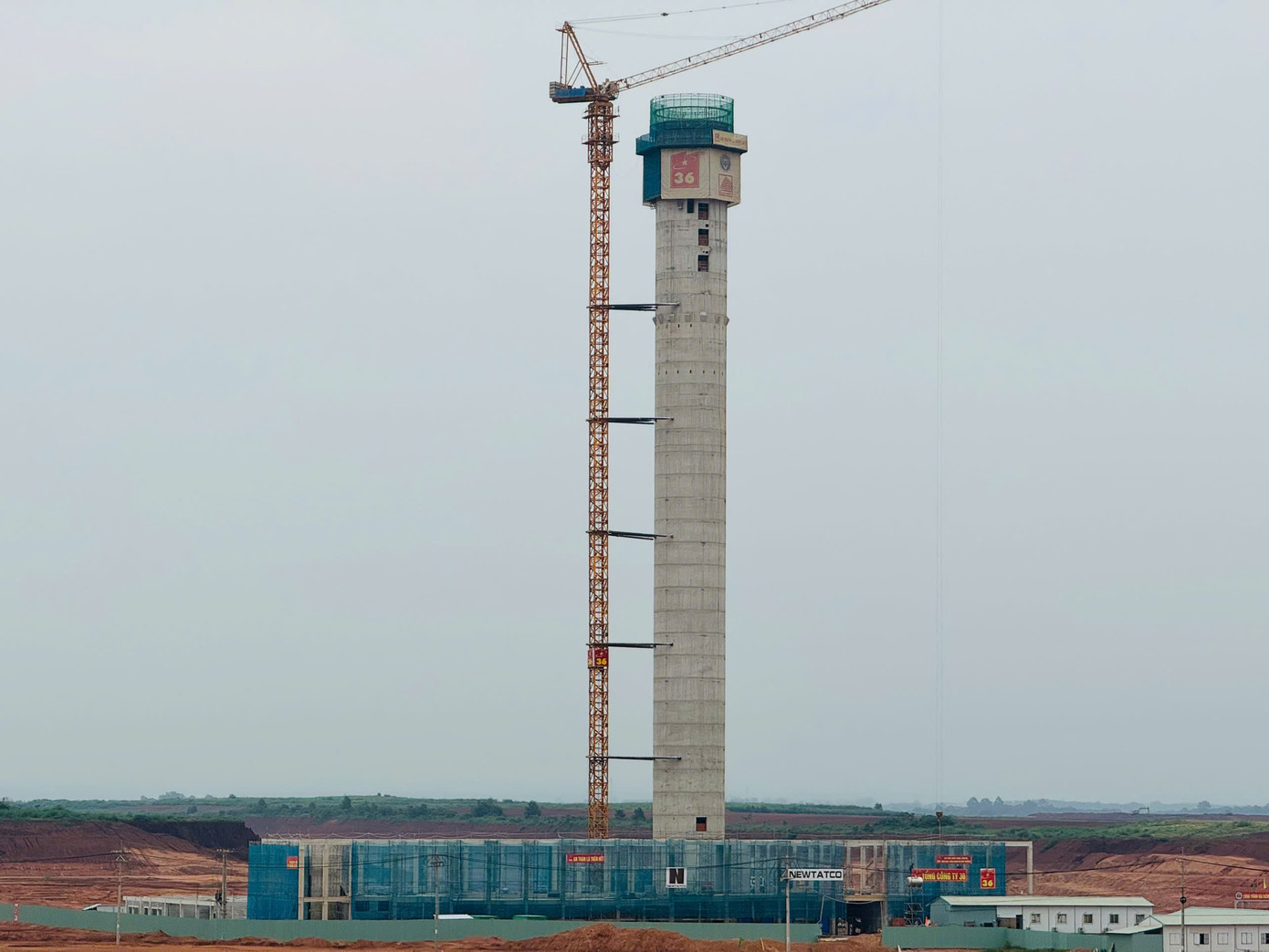 Đài kiểm soát không lưu Long Thành đã thi công đến cos +107,880m, vượt tiến độ 2 tháng so với kế hoạch Đài kiểm soát không lưu Long Thành đã thi công đến cos +107,880m, vượt tiến độ 2 tháng so với kế hoạch