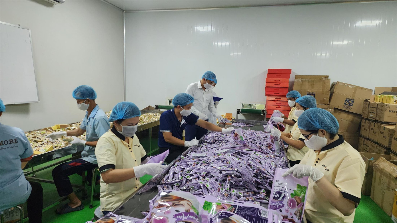 Đại diện Công ty Meet More cho biết chỉ có thể cầm cự đến tháng 6 nếu giá cà phê tiếp tục tăng cao. Ảnh: U.P Đại diện Công ty Meet More cho biết chỉ có thể cầm cự đến tháng 6 nếu giá cà phê tiếp tục tăng cao. Ảnh: U.P