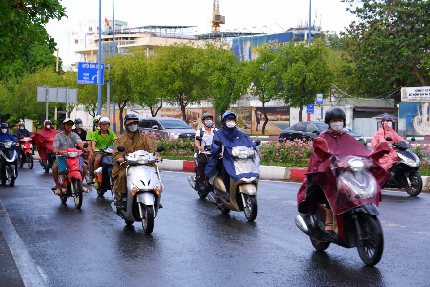 Trong những ngày nghỉ lễ Quốc khánh 2/9 sắp tới, TPHCM sẽ có mưa rào và dông ở diện từ rải rác đến nhiều nơi. (Ảnh minh họa: Hữu Huy)