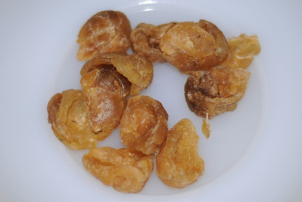 Hình dạng và màu sắc tuyết giáp sau khi phơi khô