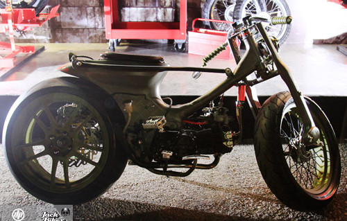 Honda Dream huyền thoại 'khoác áo' nhà binh ảnh 3