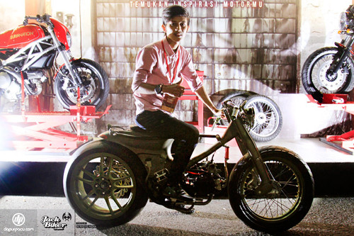 Honda Dream huyền thoại 'khoác áo' nhà binh ảnh 1