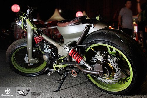 Honda Dream huyền thoại 'khoác áo' nhà binh ảnh 2