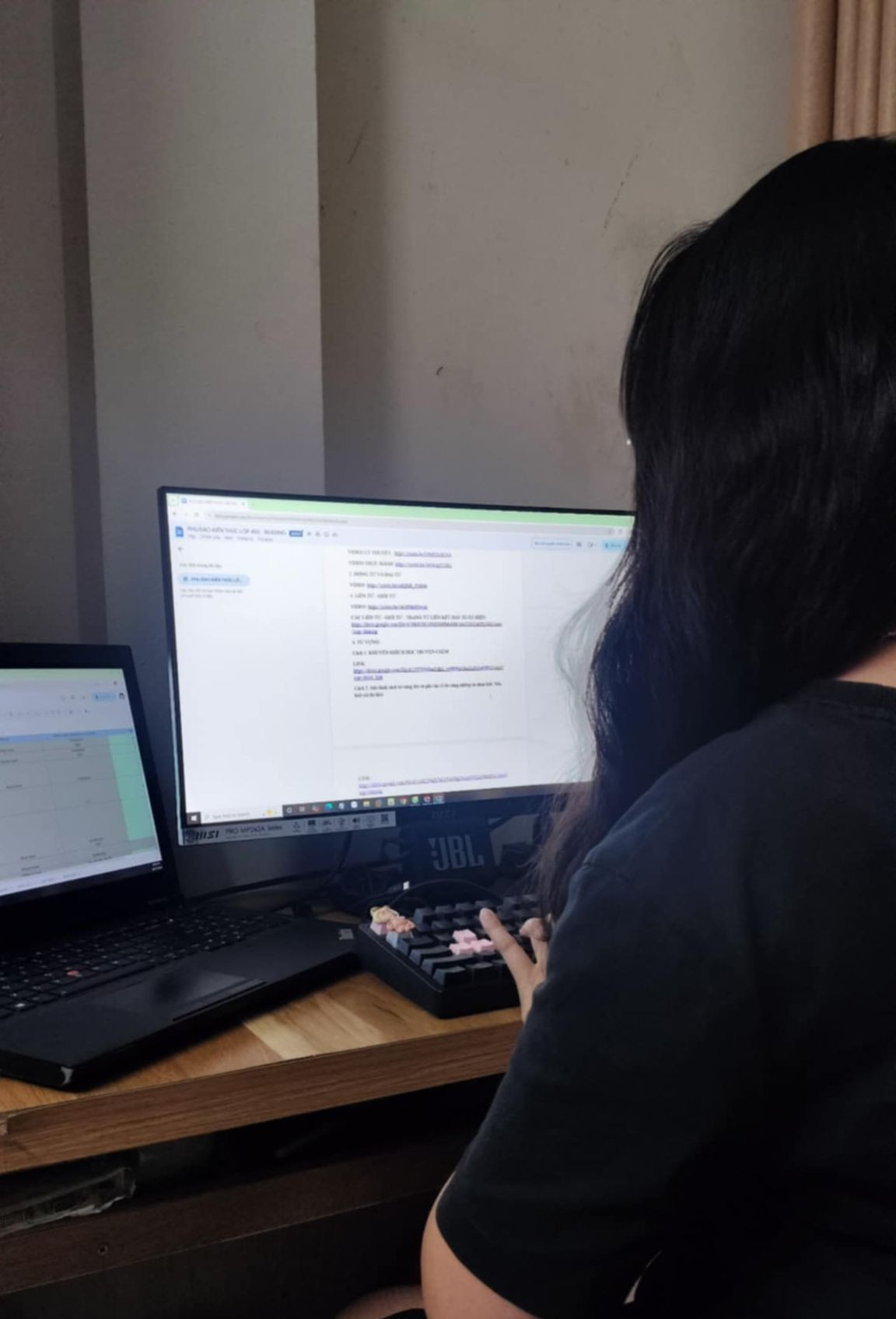 Quỳnh luôn trong tình trạng sẵn sàng nhận lệnh từ cấp trên. (Ảnh: NVCC) Quỳnh luôn trong tình trạng sẵn sàng nhận lệnh từ cấp trên. (Ảnh: NVCC)