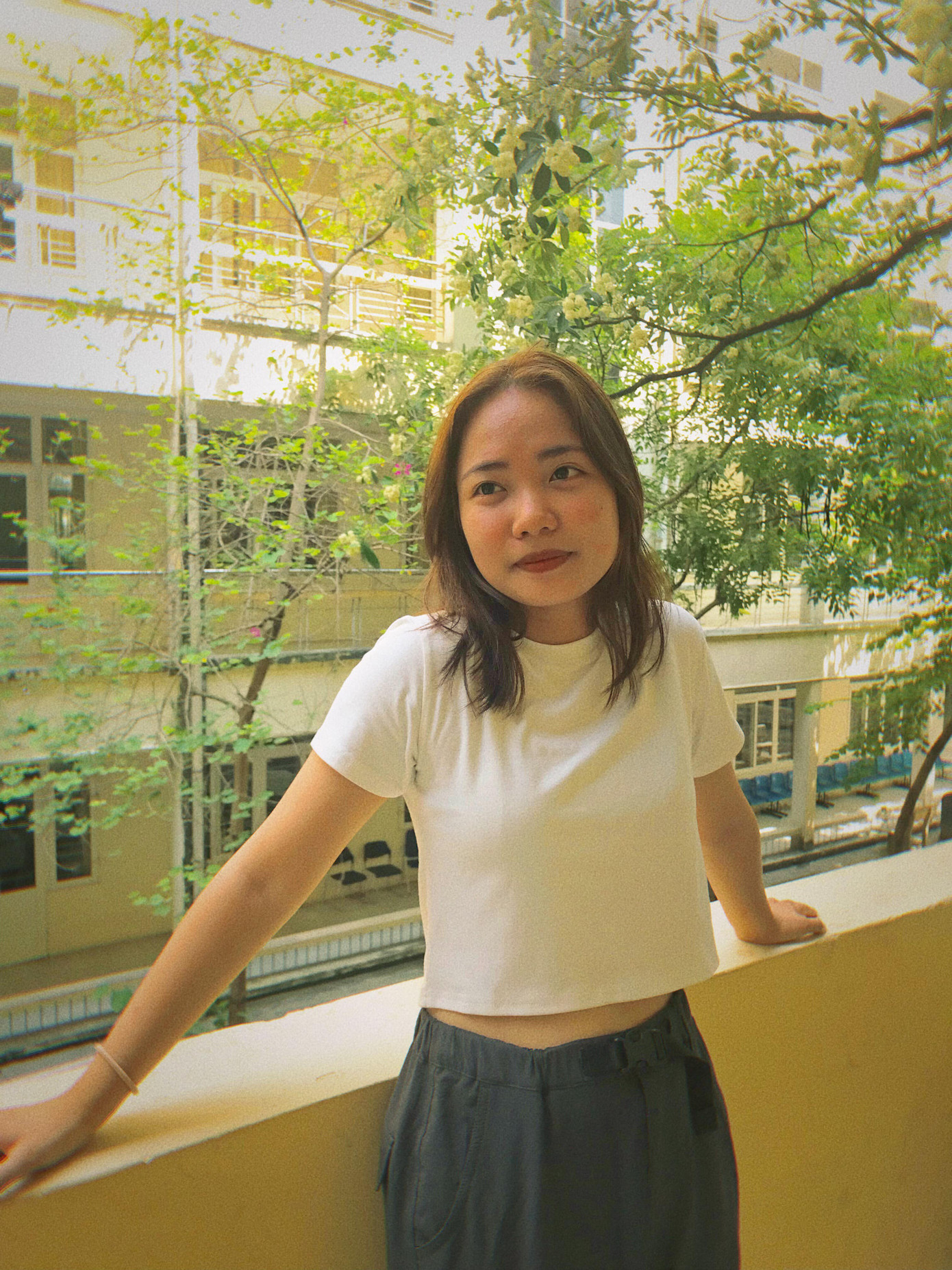 Khánh Linh ngán ngẩm với mùa nồm.