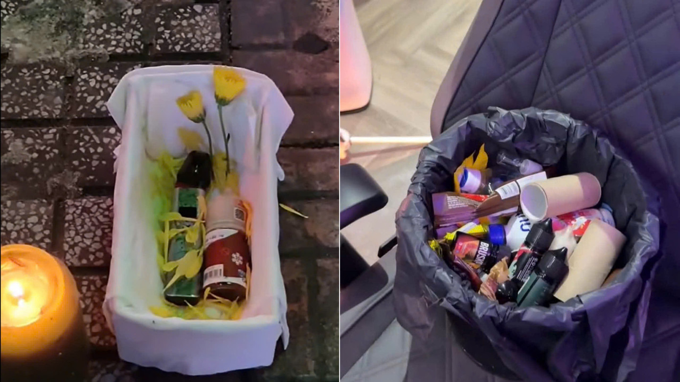 Bạn trẻ chung tay vứt bỏ, làm 'đám tang' cho thuốc lá điện tử. (Ảnh chụp màn hình)