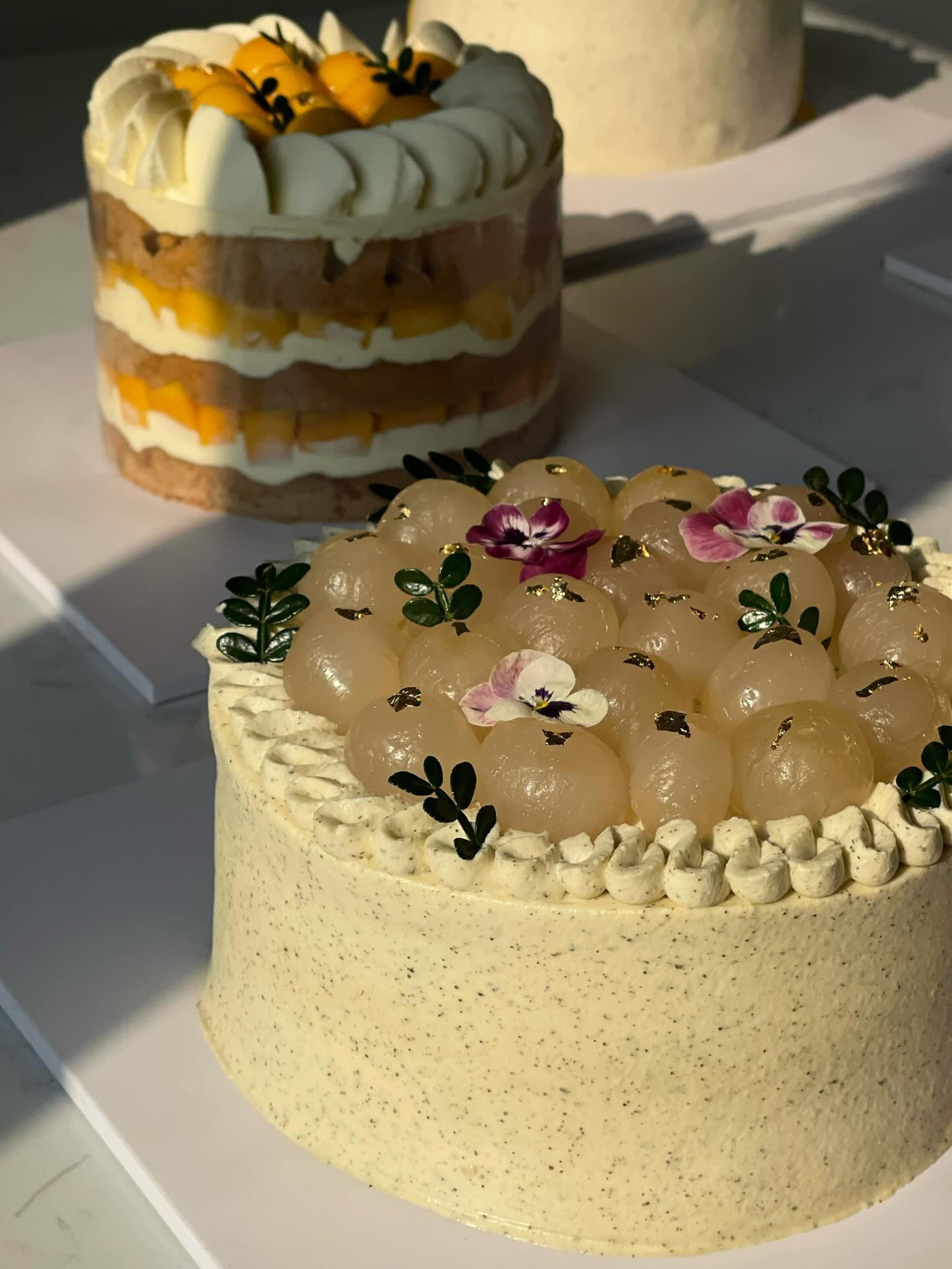 Bánh ô long nhài nhãn cũng là món bánh sinh nhật ưa thích của nhiều Gen Z. (Ảnh: @quanhta) Bánh ô long nhài nhãn cũng là món bánh sinh nhật ưa thích của nhiều Gen Z. (Ảnh: @quanhta)