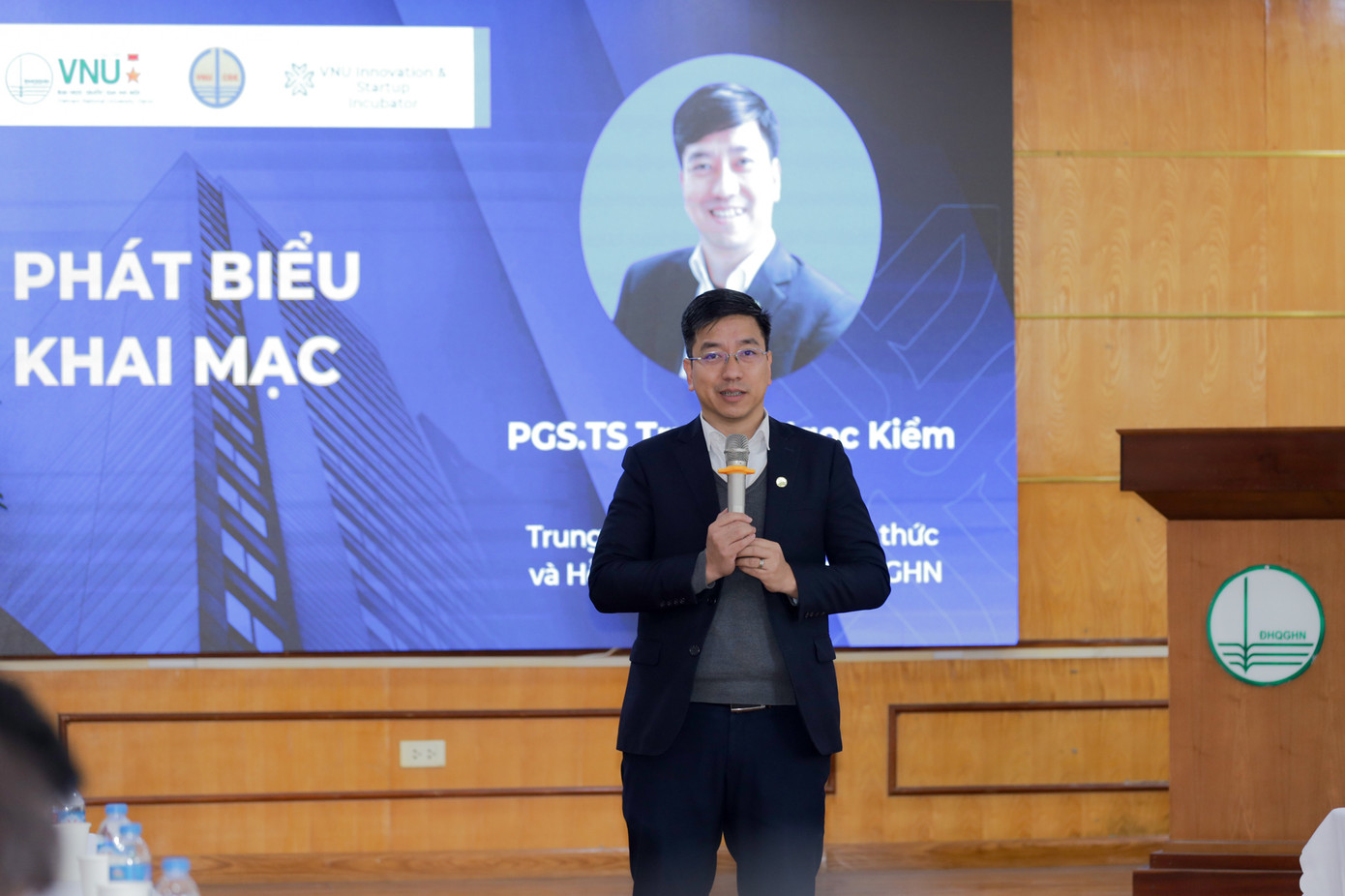 PGS, TS. Trương Ngọc Kiểm phát biểu tại sự kiện. (Ảnh: Nguyên Lê)