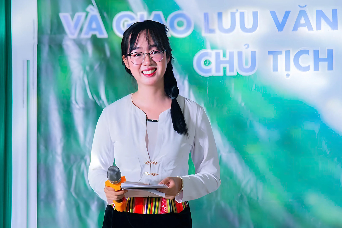 Mong muốn của Thúy là trở thành một biên tập viên truyền hình.