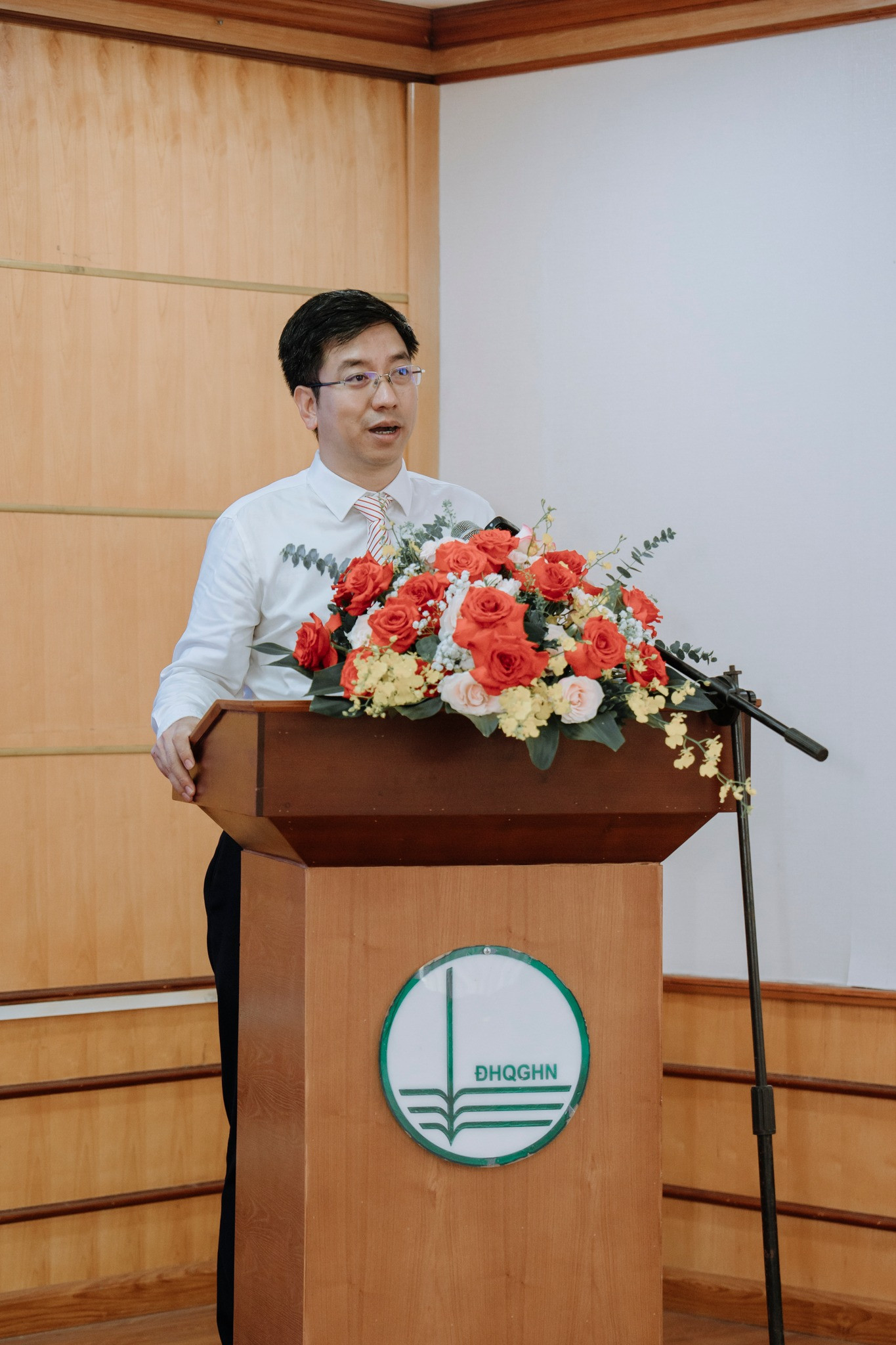 PGS. TS Trương Ngọc Kiểm cho biết, sai lầm thường mắc phải của sinh viên trong hành trình khởi nghiệp chính là việc khởi nghiệp theo phong trào. PGS. TS Trương Ngọc Kiểm cho biết, sai lầm thường mắc phải của sinh viên trong hành trình khởi nghiệp chính là việc khởi nghiệp theo phong trào.