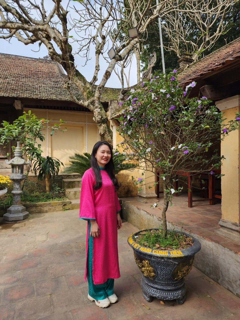 Cô Hà cho biết học sinh nên ứng dụng công nghệ vào quá trình ôn thi.