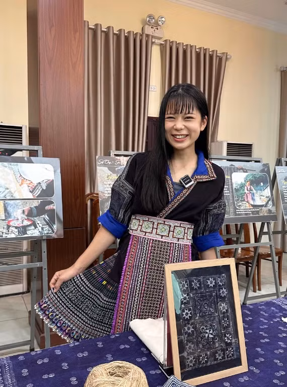 Yuka Takada - tình nguyện viên phụ trách chương trình.