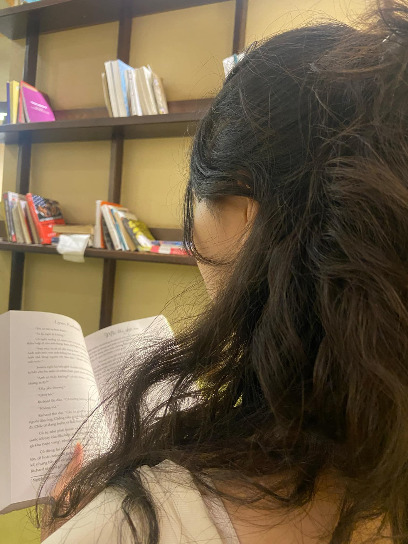 Hương vẫn rất &quot;thư giãn&quot; sau hàng loạt những khó khăn ập đến bất ngờ. (Ảnh: NVCC)