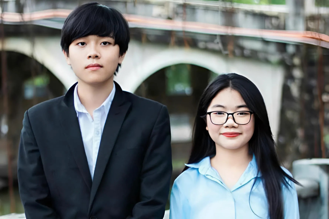 Mạnh Quân cùng bạn trong Ban Tổ chức TQ Mun (Tuyên Quang Mun - Hội nghị giả định Liên Hợp Quốc).