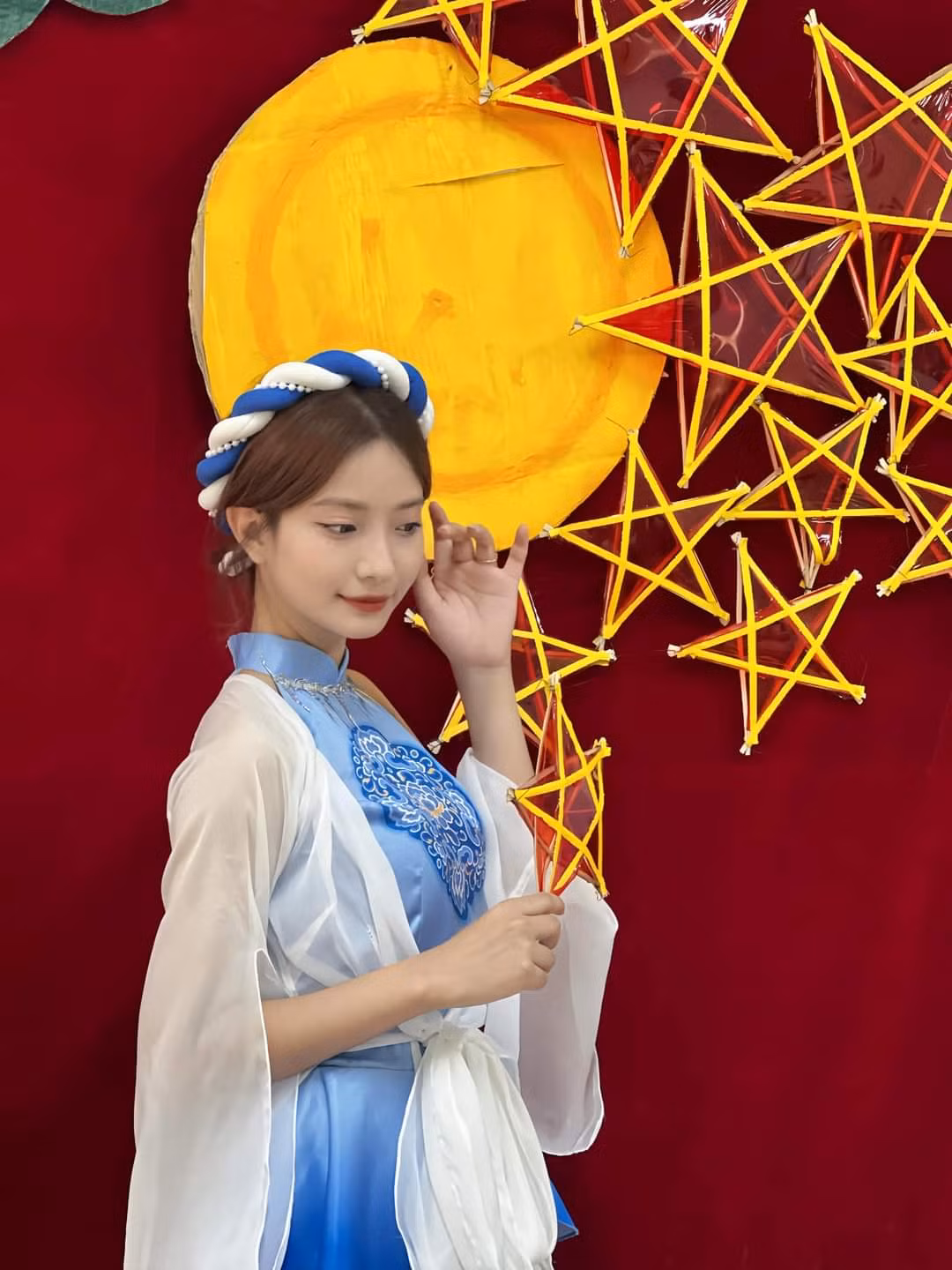 Thu Phương lập ra "quỹ tình thân" với số tiền 300-400 nghìn 1 tháng. (Ảnh: NVCC) Thu Phương lập ra "quỹ tình thân" với số tiền 300-400 nghìn 1 tháng. (Ảnh: NVCC)