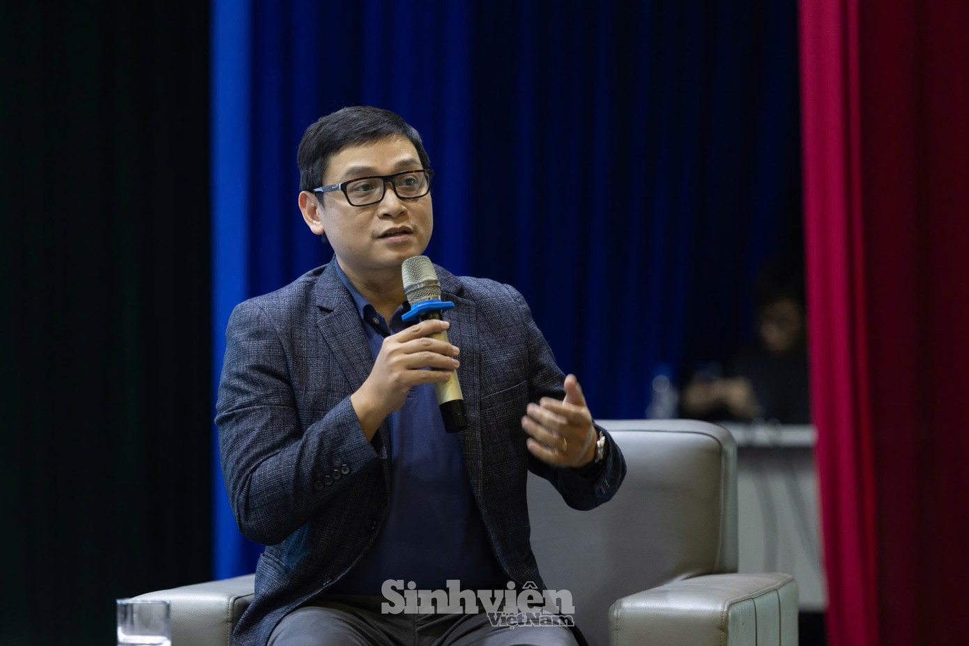 Th.S Vũ Anh Đức cho rằng ngành công nghiệp văn hóa, công nghiệp sáng tạo và truyền thông đang bước vào thời kỳ phát triển mạnh mẽ. Th.S Vũ Anh Đức cho rằng ngành công nghiệp văn hóa, công nghiệp sáng tạo và truyền thông đang bước vào thời kỳ phát triển mạnh mẽ.