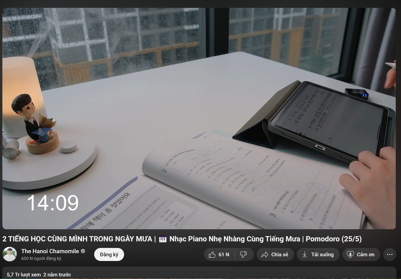 Một video gongbang của kênh The Hanoi Chamomile đạt lượng người xem khủng.