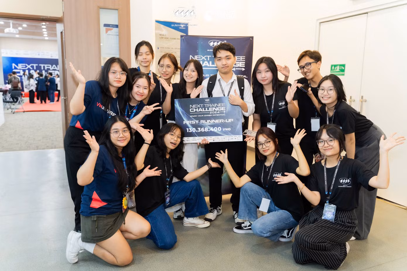 Hải cùng những người bạn của mình trong sự kiện “Next Trainee Challenge 2024” tại VinUni. Hải cùng những người bạn của mình trong sự kiện “Next Trainee Challenge 2024” tại VinUni.