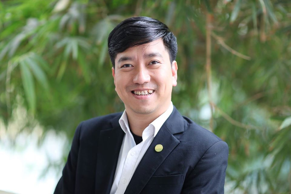 PGS.TS Trương Ngọc Kiểm cho biết Trung tâm Chuyển giao Tri thức và Hỗ trợ khởi nghiệp - ĐHQGHN luôn sẵn sàng mở cửa chào đón tất cả các bạn sinh viên có mong muốn khởi nghiệp. PGS.TS Trương Ngọc Kiểm cho biết Trung tâm Chuyển giao Tri thức và Hỗ trợ khởi nghiệp - ĐHQGHN luôn sẵn sàng mở cửa chào đón tất cả các bạn sinh viên có mong muốn khởi nghiệp.