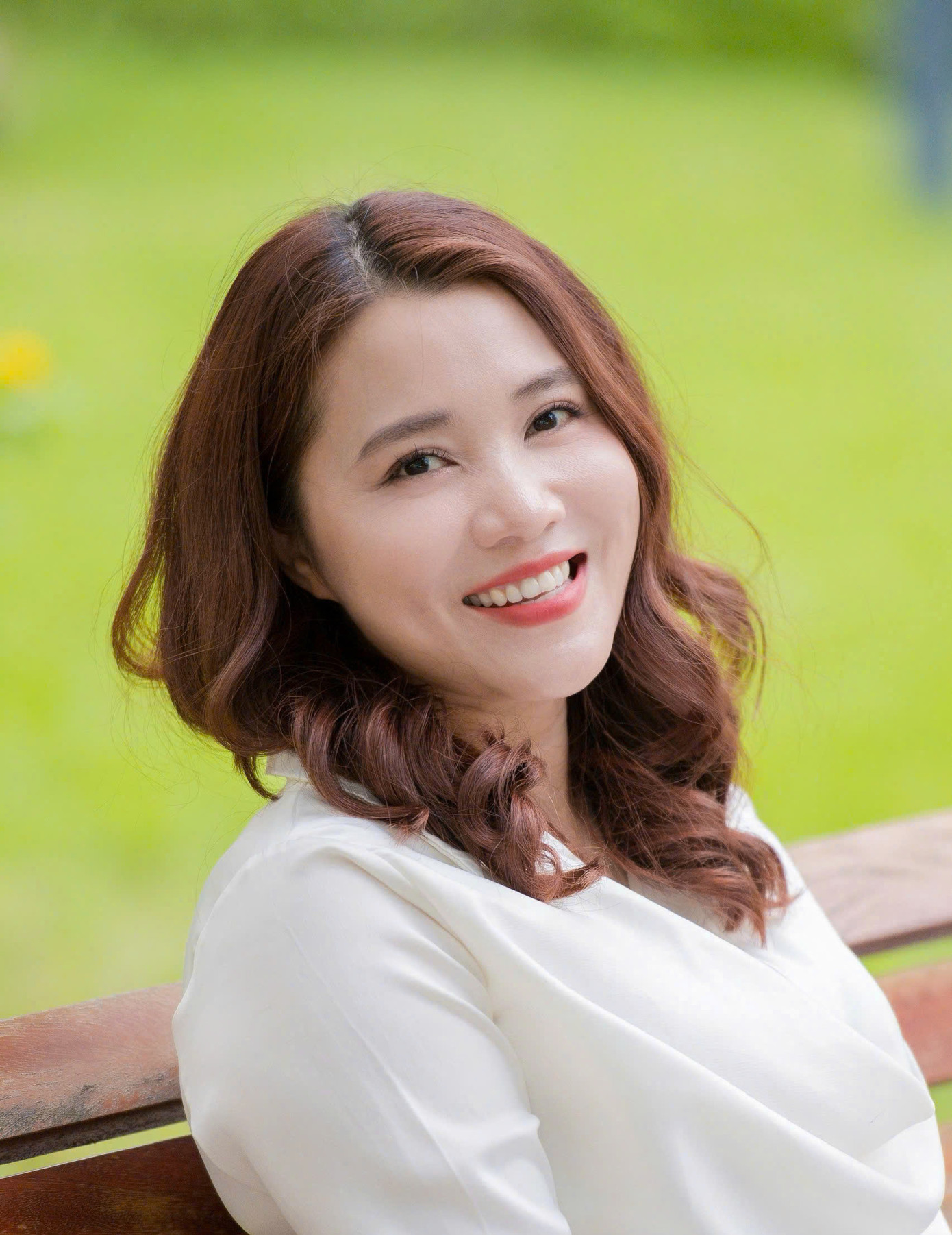 TS. Lê Thu Hà hiện đang là Phó Viện trưởng Viện Báo chí – Truyền thông, Học viện Báo chí và Tuyên truyền.