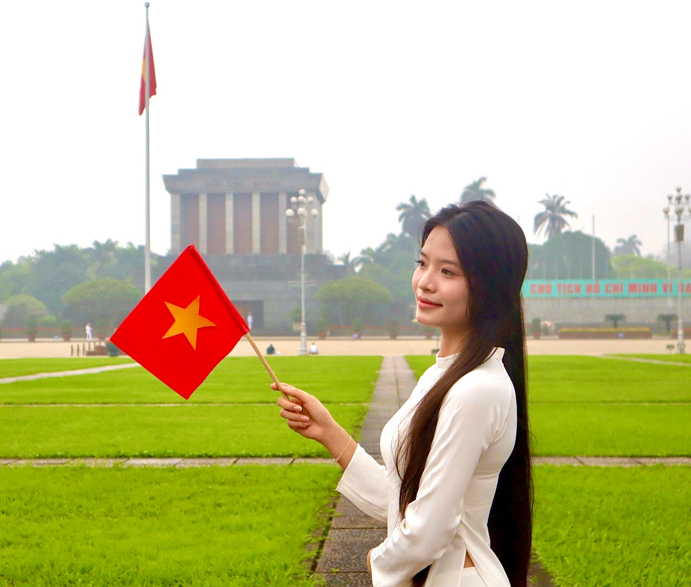 Kim Chi dự định tham gia nhiều hoạt động tìm hiểu lịch sử nước nhà trước thềm Đại lễ 30/04. Kim Chi dự định tham gia nhiều hoạt động tìm hiểu lịch sử nước nhà trước thềm Đại lễ 30/04.