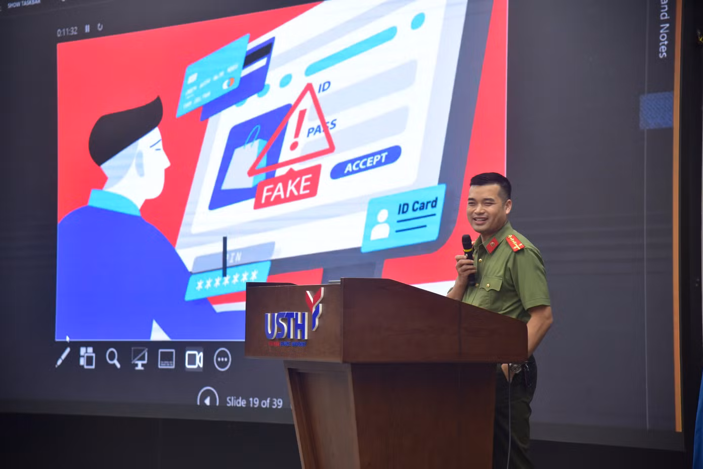 Đại úy Tống Duy Ngọc - trinh sát Phòng An ninh Chính trị Nội bộ (PA03), Công an TP. Hà Nội.