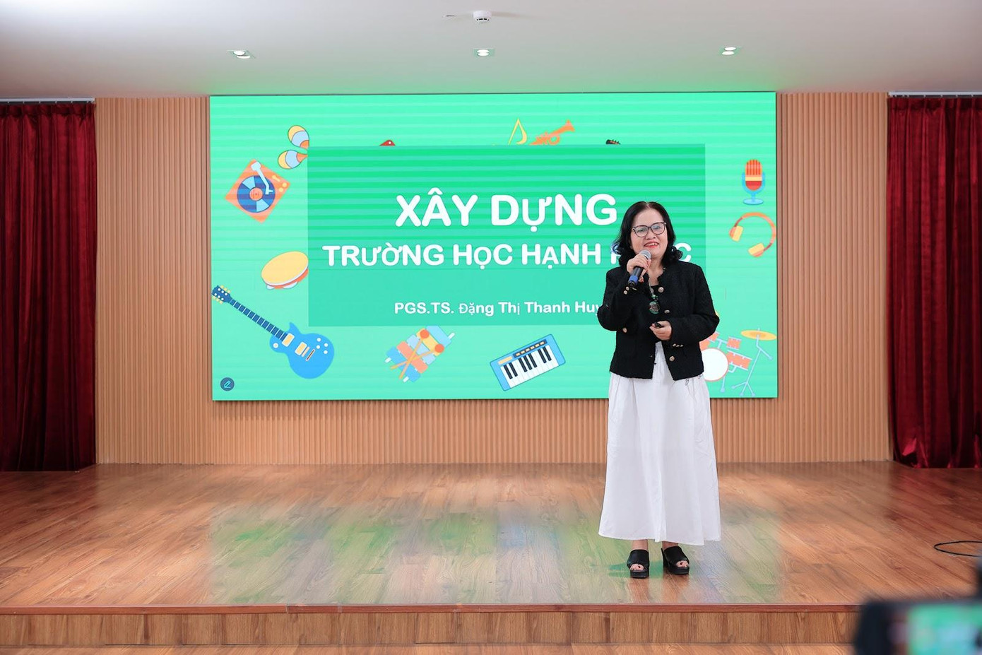 PGS.TS Đặng Thị Thanh Huyền - Viện trưởng Viện Nghiên cứu và Phát triển Quản lý giáo dục.