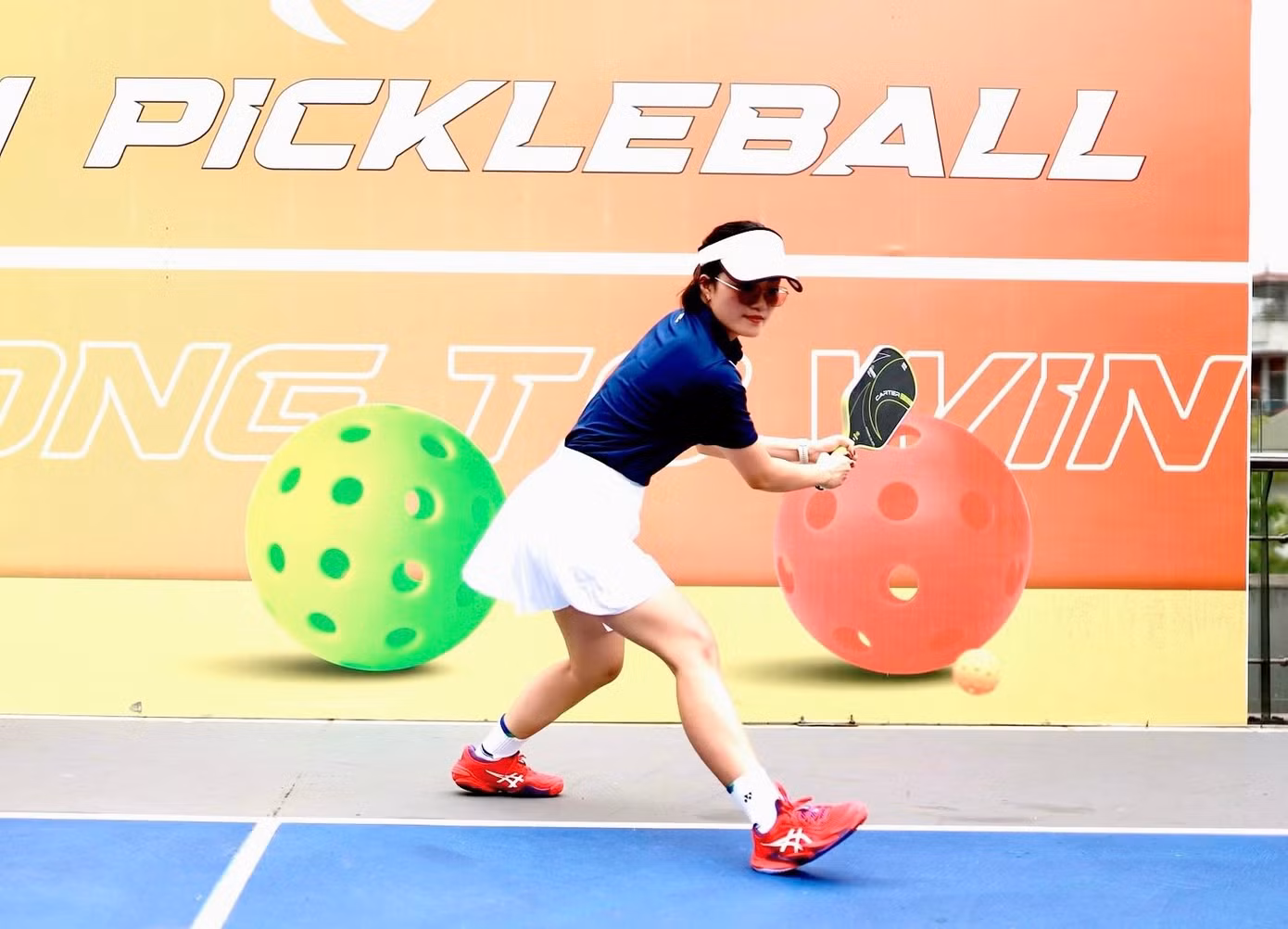 Dễ chơi dễ học, chi phí phải chăng là điểm thu hút của pickleball. Dễ chơi dễ học, chi phí phải chăng là điểm thu hút của pickleball.