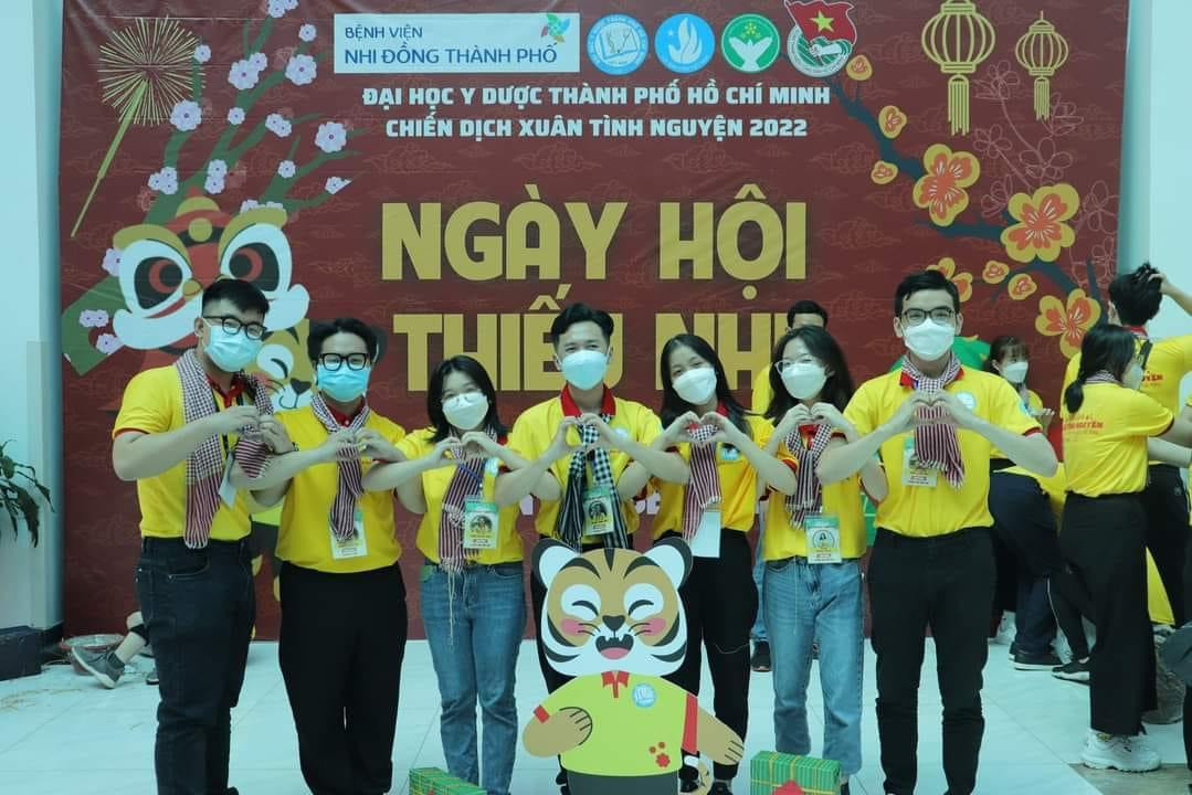 Nam sinh đã có nhiều kỷ niệm đẹp trong các hoạt động tình nguyện.