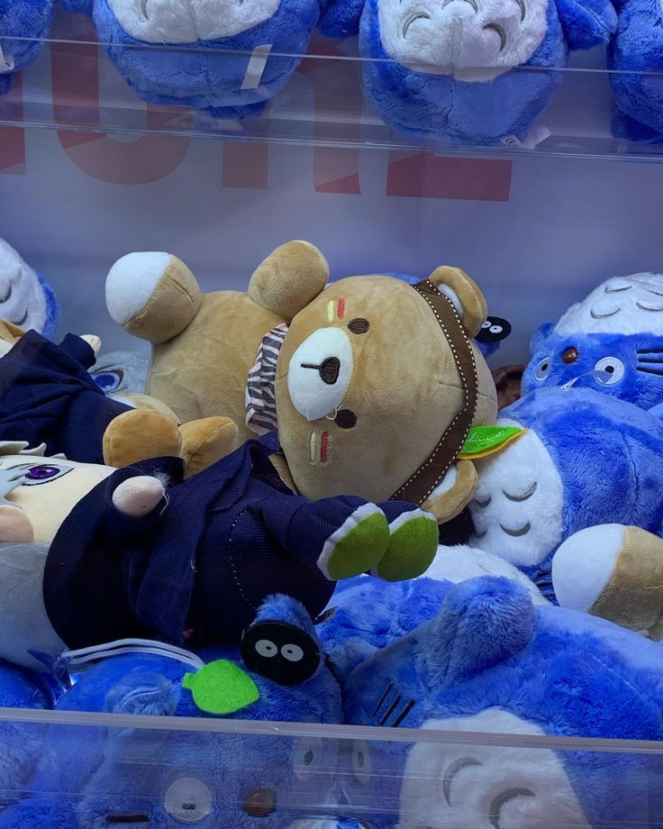 Máy gắp thú bông được thiết kế bắt mắt với đủ loại mẫu mã khác nhau. (Ảnh: sara jade) Máy gắp thú bông được thiết kế bắt mắt với đủ loại mẫu mã khác nhau. (Ảnh: sara jade)