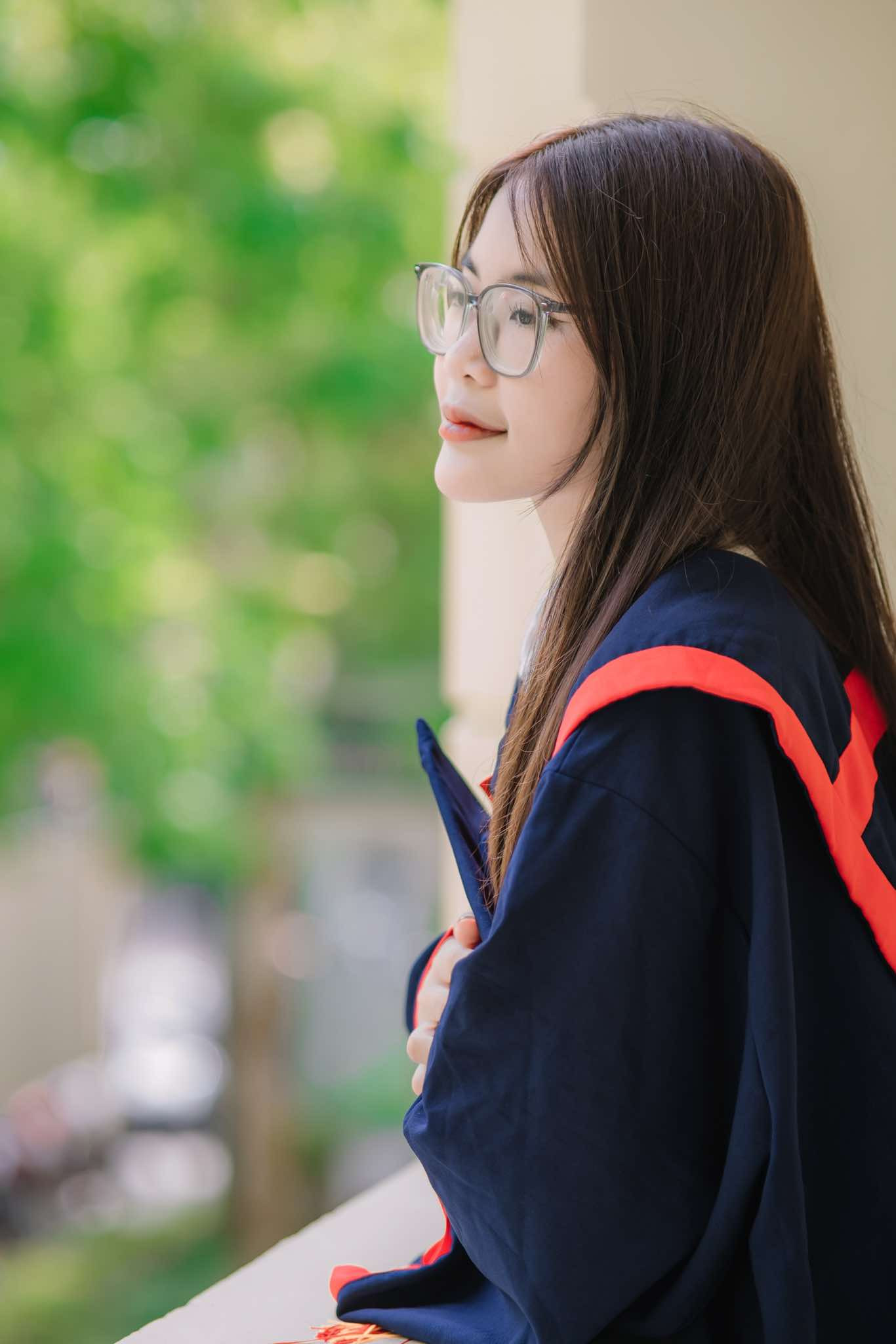 Ngọc Hà cho biết việc overthinking khiến cô nàng bị lấy đi nhiều niềm vui trong hiện tại. Ngọc Hà cho biết việc overthinking khiến cô nàng bị lấy đi nhiều niềm vui trong hiện tại.