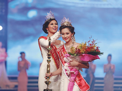 Hoa hậu Đặng Thu Thảo đăng quang. Hoa hậu Đặng Thu Thảo đăng quang