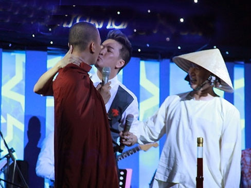 Hình ảnh khiến dư luận dậy sóng