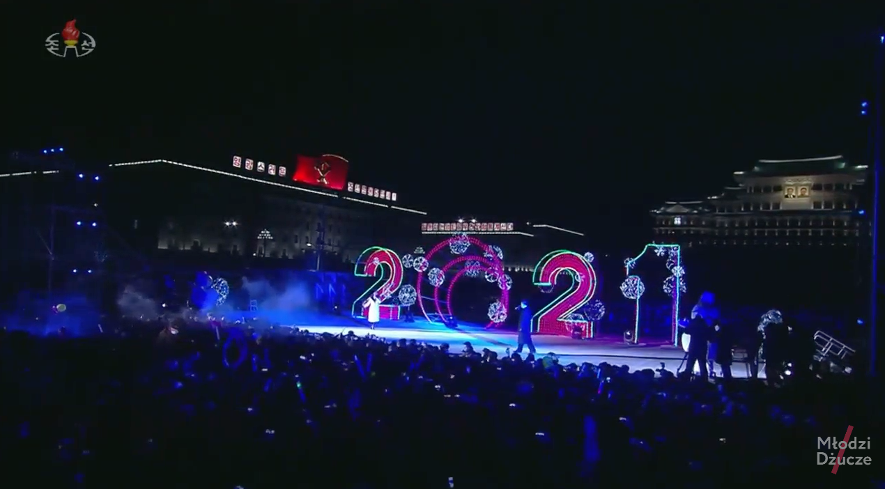 Việt Nam bước sang năm mới 2021 ảnh 20