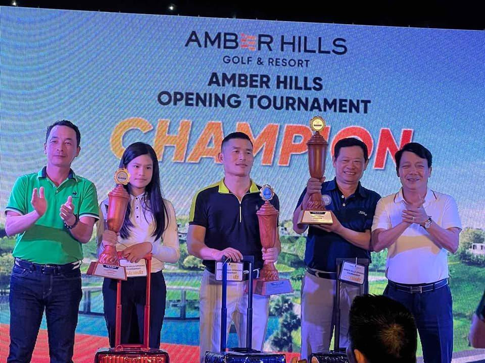 Gia Hân giành giải Nhất bảng nữ Amber Hills-Opening Tournament