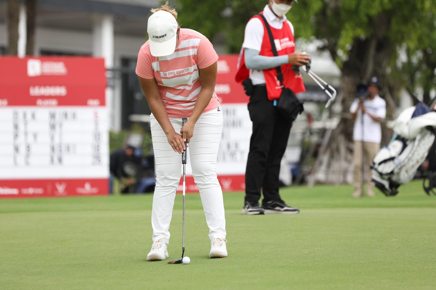 Như vậy là sau khi Thảo My và Khuê Minh lần lượt giành hai vị trí cao nhất tại Lexus Challenge 2022, ngôi vô địch đã đổi chủ tại Giải Vô địch Golf Quốc gia 2022 – Cúp VinFast.