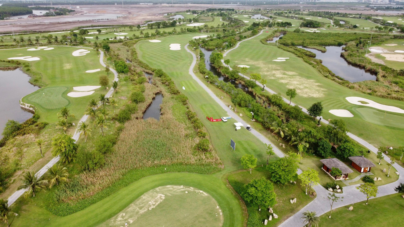 Ông Nguyễn Thái Dương - Phó Tổng thư kí Hiệp hội Golf Việt Nam, Giám đốc Giải Vô địch Golf Quốc gia 2022 - Cúp VinFast cho biết: Các chuyên gia khi sang Việt Nam đều đánh giá sân Vinpearl Golf Hải Phòng đủ tiêu chuẩn tổ chức các giải đấu tầm cỡ châu Á và quốc tế. Trong đó, sân Marsh có mức độ thách thức rất cao.