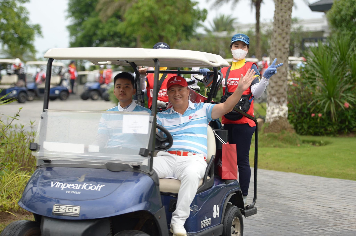 Thời tiết trên sân Vinpearl Golf Hải Phòng khá thuận lợi, hứa hẹn sẽ mang đến những màn trình diễn ấn tượng và hấp dẫn của các golfer.