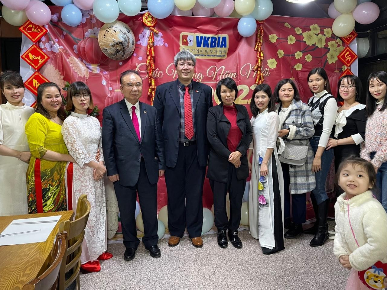 Đại diện các khối cộng đồng liên kết tại Hàn Quốc chung vui Tết đoàn viên 2022.