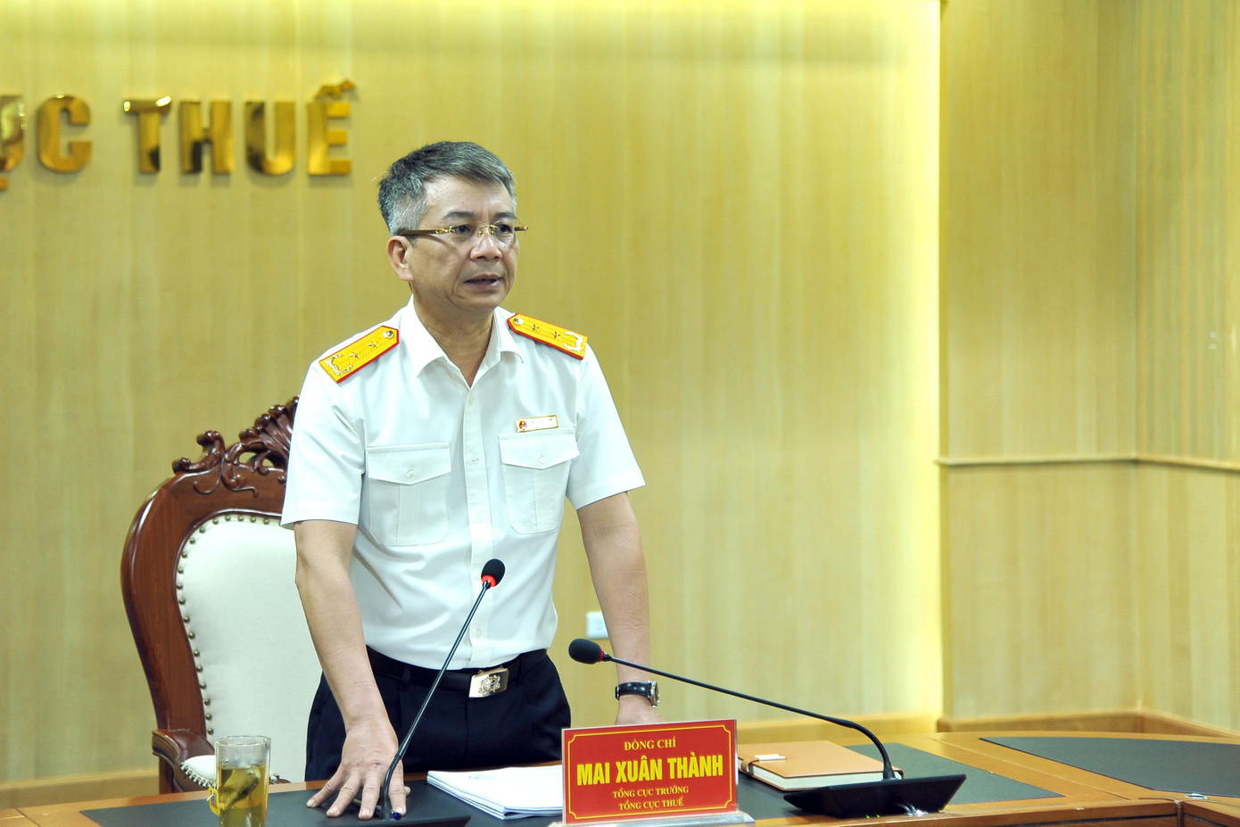 Tổng cục trưởng Mai Xuân Thành phát biểu chỉ đạo tại cuộc họp.