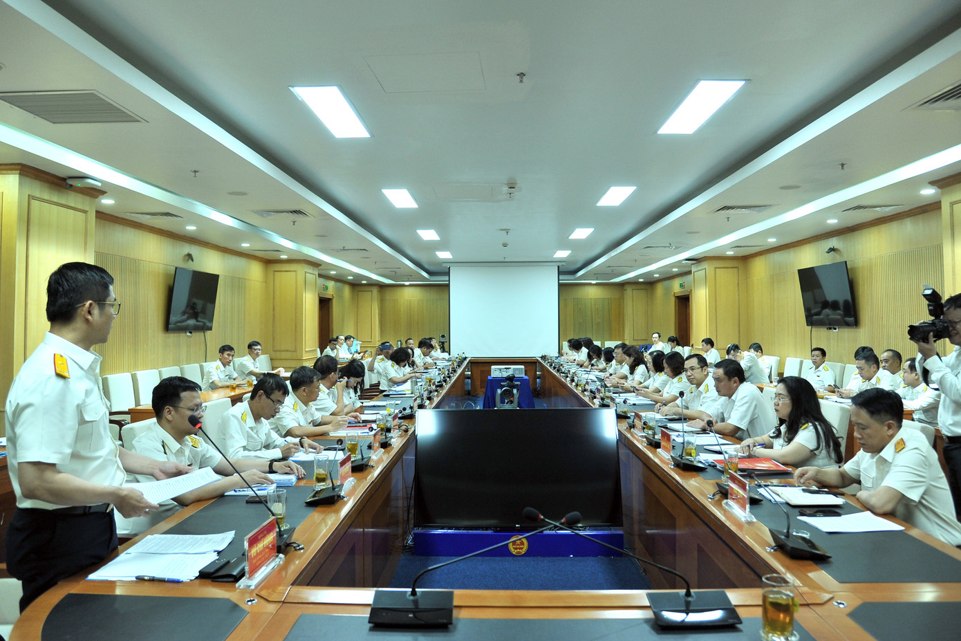 Hội nghị giao ban đánh giá tình hình thực hiện chương trình công tác thuế tháng 9, kế hoạch triển khai nhiệm vụ và chương trình công tác thuế tháng 10 năm 2024 của Tổng cục Thuế. Hội nghị giao ban đánh giá tình hình thực hiện chương trình công tác thuế tháng 9, kế hoạch triển khai nhiệm vụ và chương trình công tác thuế tháng 10 năm 2024 của Tổng cục Thuế.