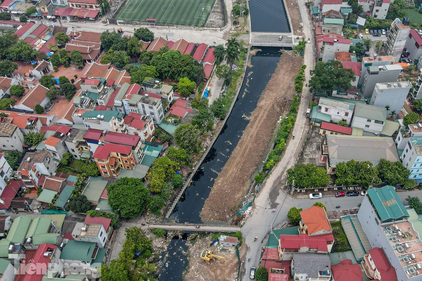 Với 10 tổ máy, công suất 120m3/s, đây là trạm có công suất thoát lũ lớn nhất Hà Nội, có nhiệm vụ tiêu cho 6.300ha sản xuất nông nghiệp, dân sinh thuộc các quận, huyện: Hà Đông, Nam Từ Liêm, Bắc Từ Liêm, Thanh Xuân, Hoài Đức...