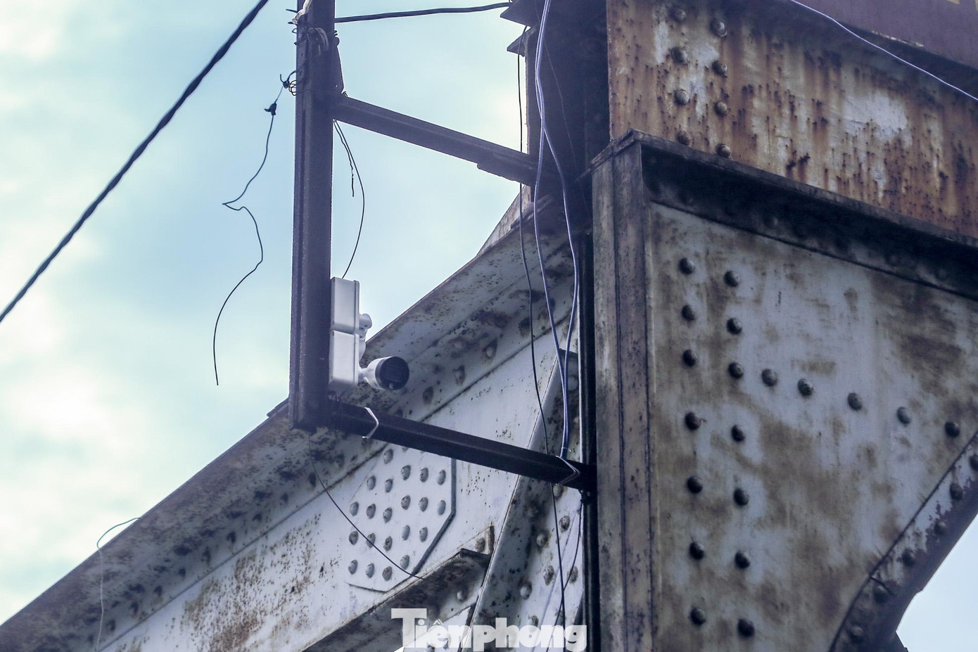 Hai camera ở hai chiều giúp các đơn vị quản lý, cơ quan chức năng dễ dàng quan sát ở nhiều góc độ.