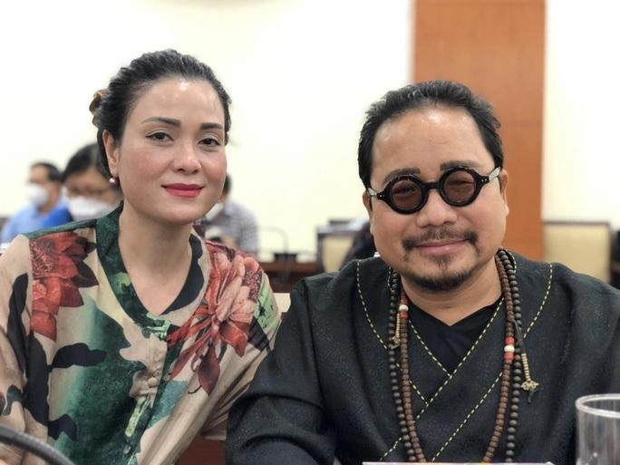 Nghệ sĩ Trần Mạnh Tuấn và vợ