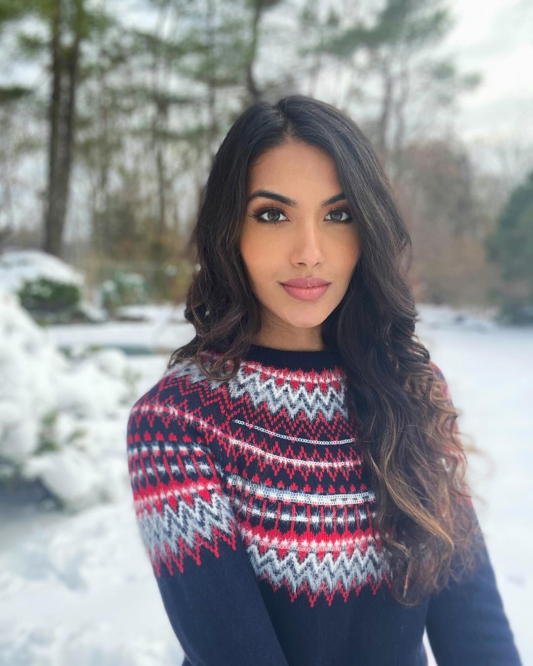 Người đẹp đã ký hợp đồng với công ty quản lý người mẫu Wilhelmina Models ở New York và xuất hiện trong các video ca nhạc, tạp chí cũng như nhiều quảng cáo và chiến dịch cho các công ty nổi tiếng như Emirates Airlines, Adidas, Athleta, Daniel Wellington, L'Oréal và Macy's...