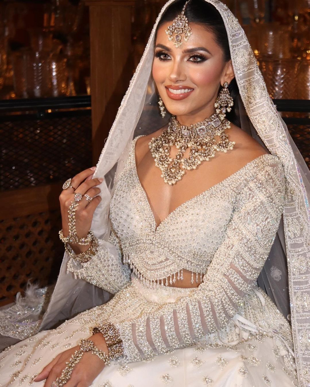 Chhavi sinh ra ở Ấn Độ, đến Hoa Kỳ cùng gia đình khi bốn tuổi và sinh sống, lớn lên ở Edison, bang New Jersey, Mỹ.