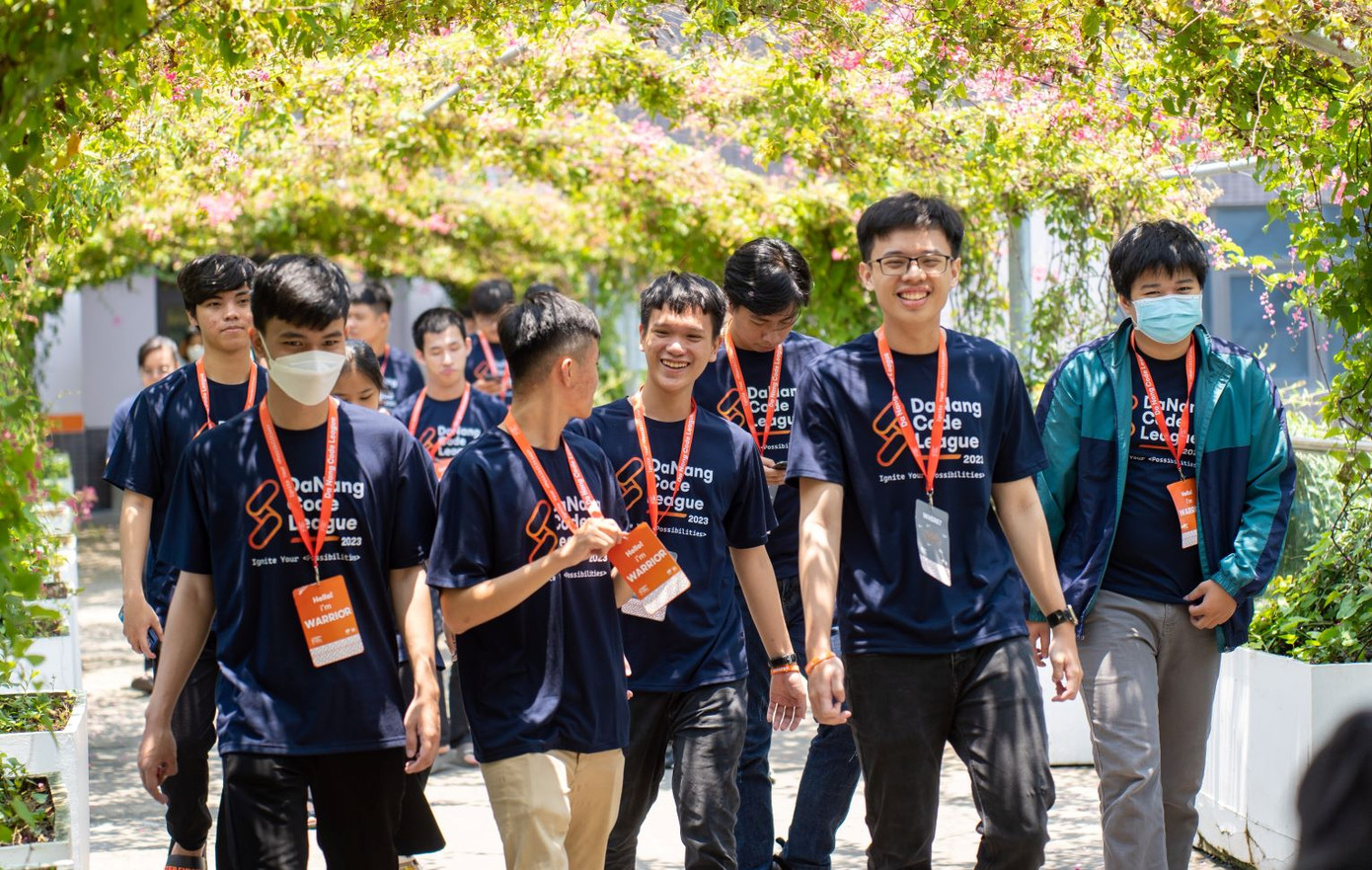 Nhiều ứng viên là học sinh, sinh viên từng đạt thành tích cao trong các cuộc thi lập trình quốc gia và quốc tế.