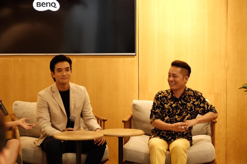 Samuel An bên cạnh nghệ sĩ Minh Nhí