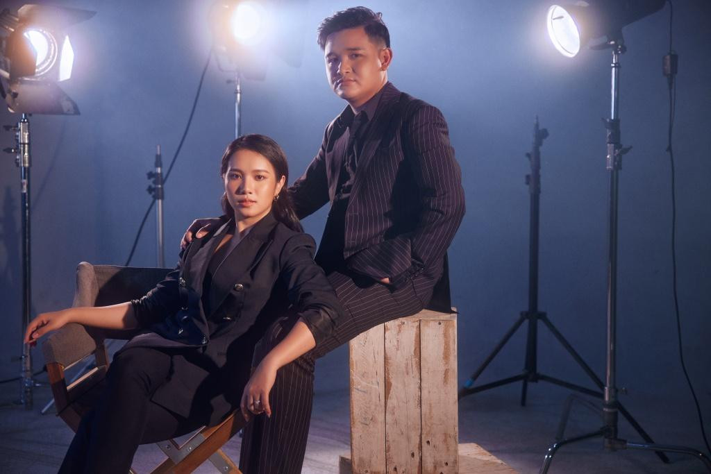 Đạo diễn Võ Thanh Hoà bên cạnh bà xã Mai Bảo Ngọc Đạo diễn Võ Thanh Hoà bên cạnh bà xã Mai Bảo Ngọc