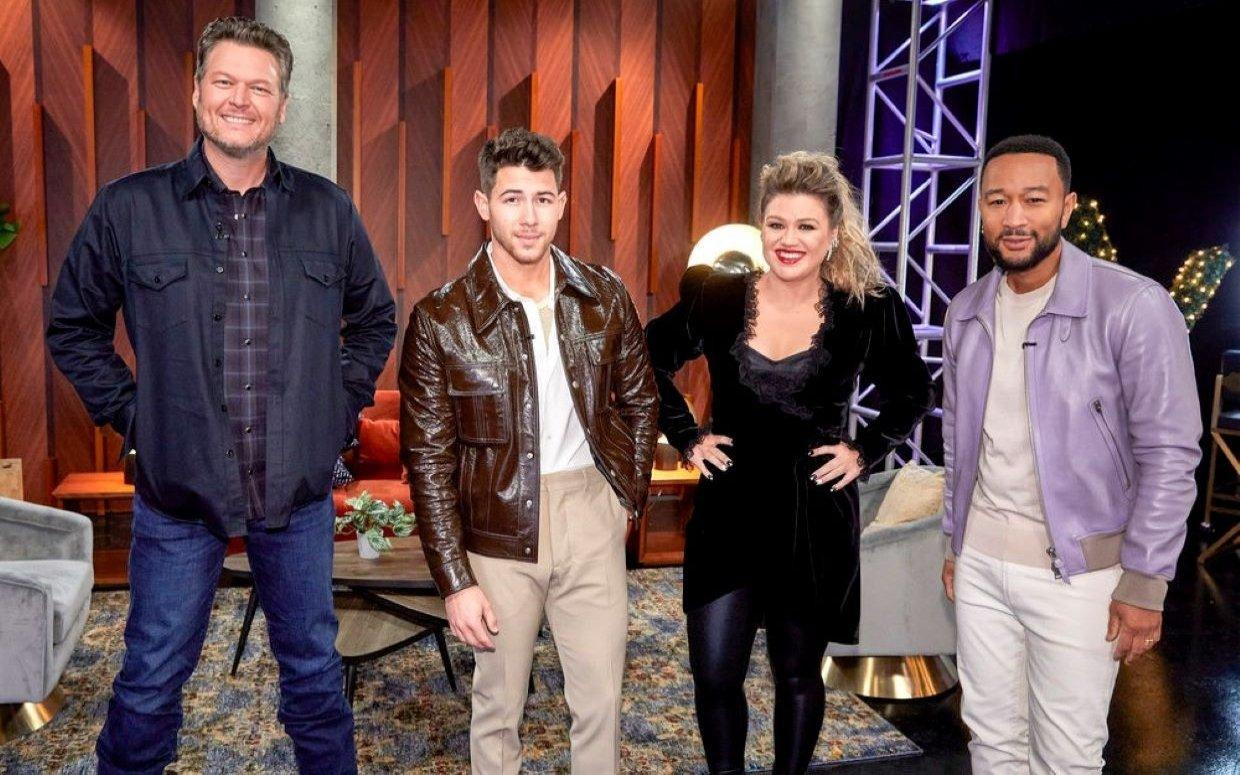 Dàn HLV hiện tại mùa 20: Blake Shelton, Nick Jonas, Kelly Clarkson và John Legend